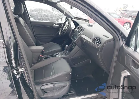 2021 Volkswagen Tiguan 2.0T Se/2.0T Se R-Line Black/2.0T Sel from USA, damaged, VIN 3VV2B7AXXMM107911